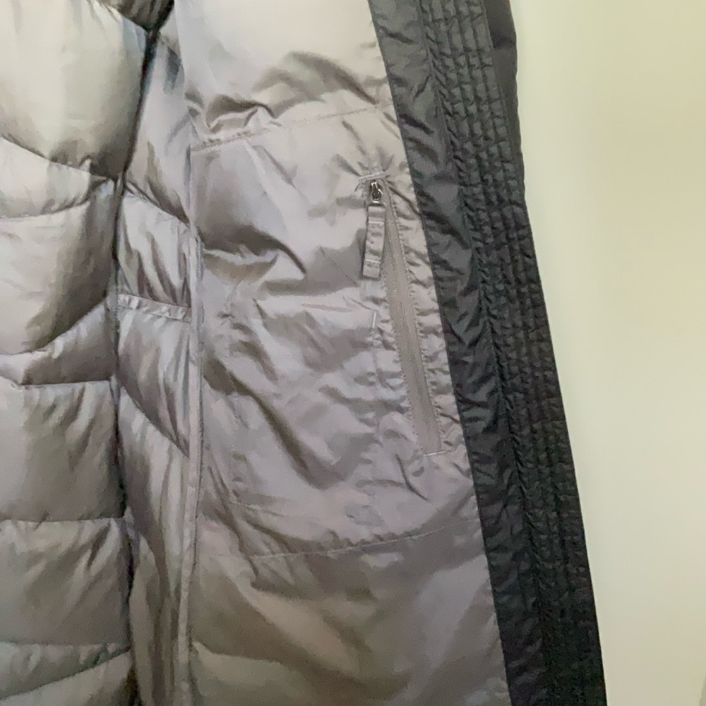 Nau women’s jacket. - Picture 7 of 8